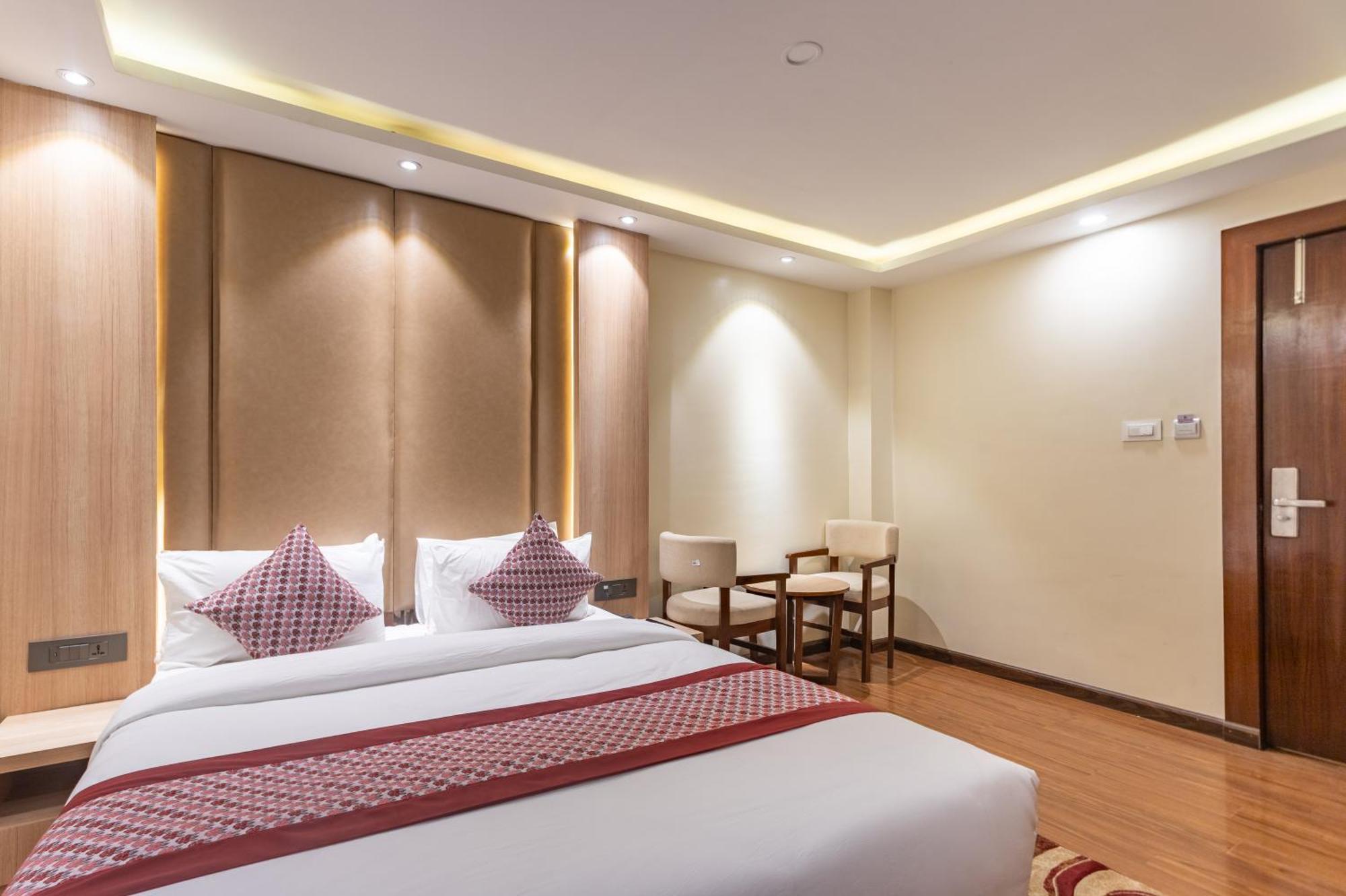 Hotel Amarawati Kathmandu Bagian luar foto