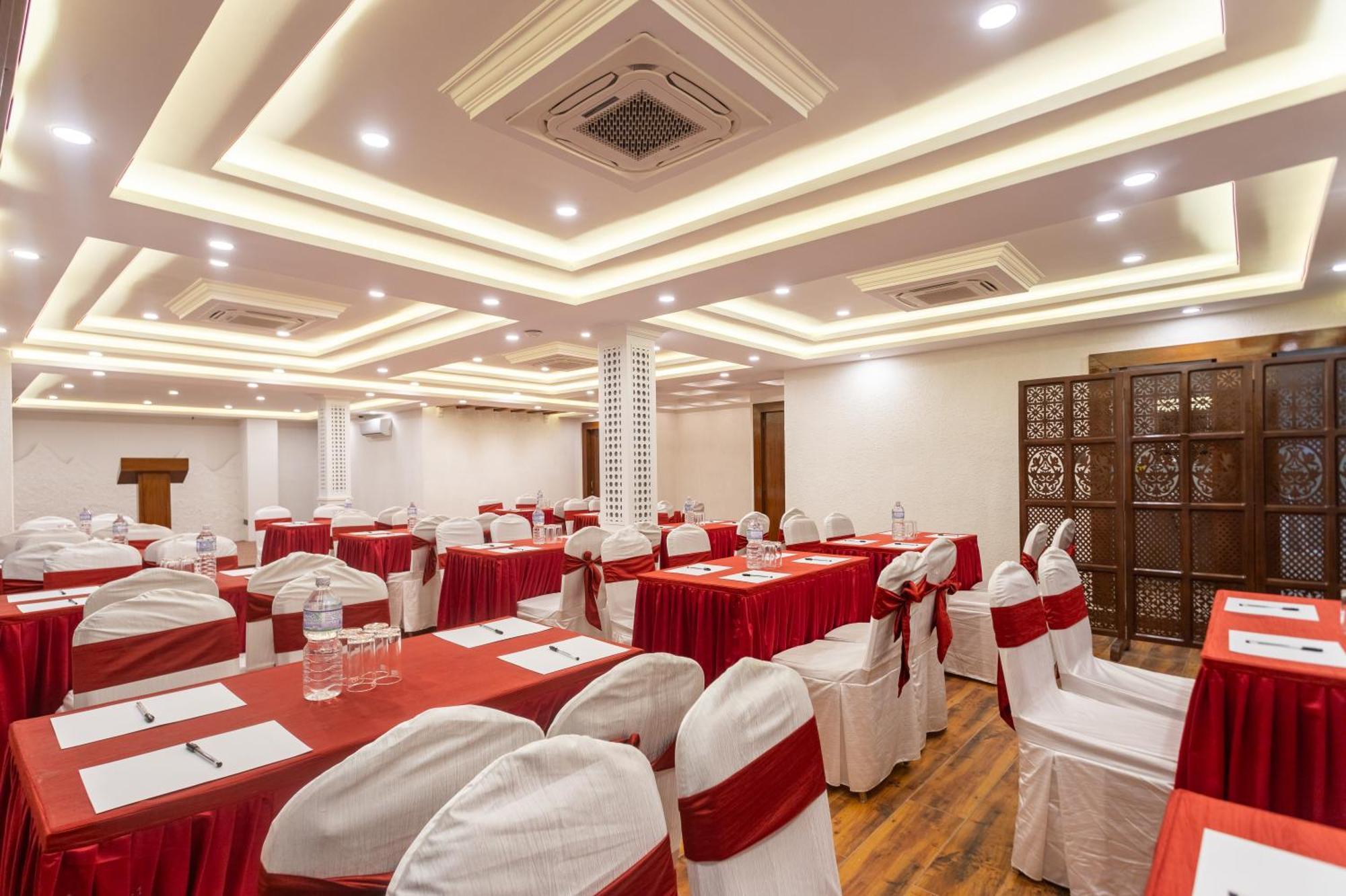 Hotel Amarawati Kathmandu Bagian luar foto