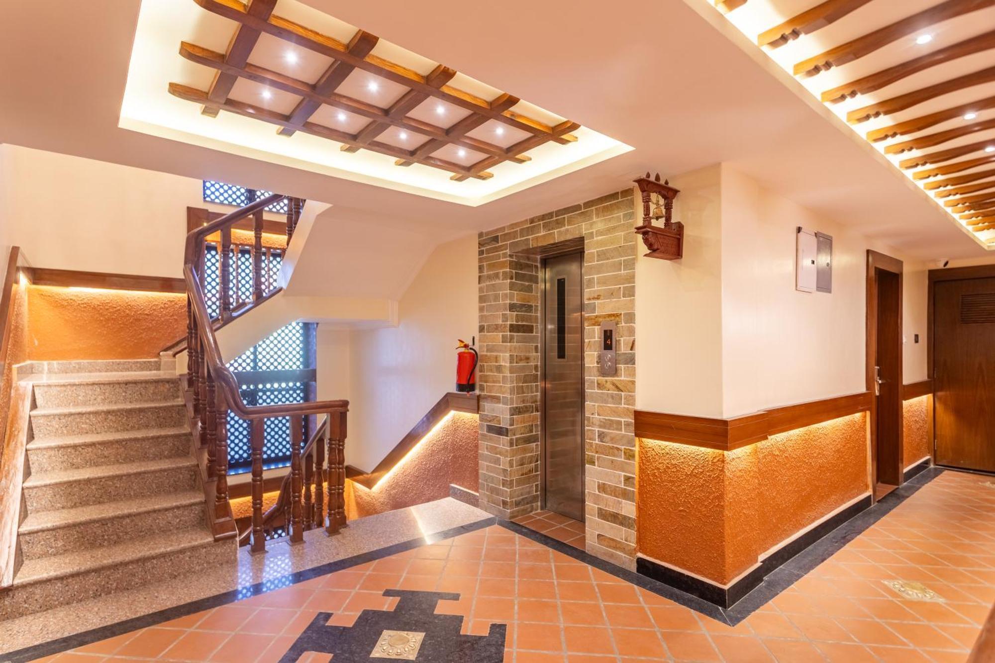 Hotel Amarawati Kathmandu Bagian luar foto