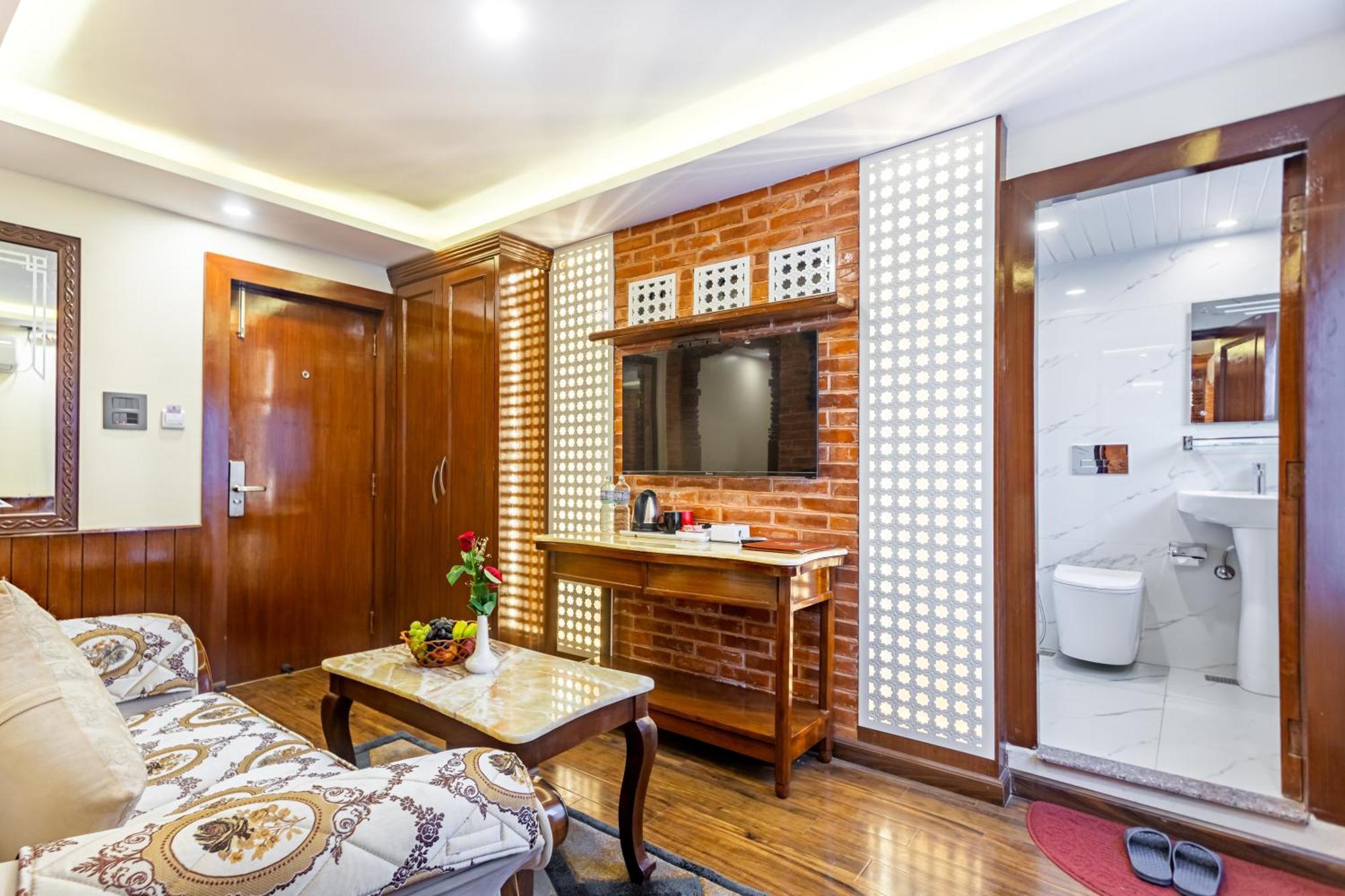 Hotel Amarawati Kathmandu Bagian luar foto