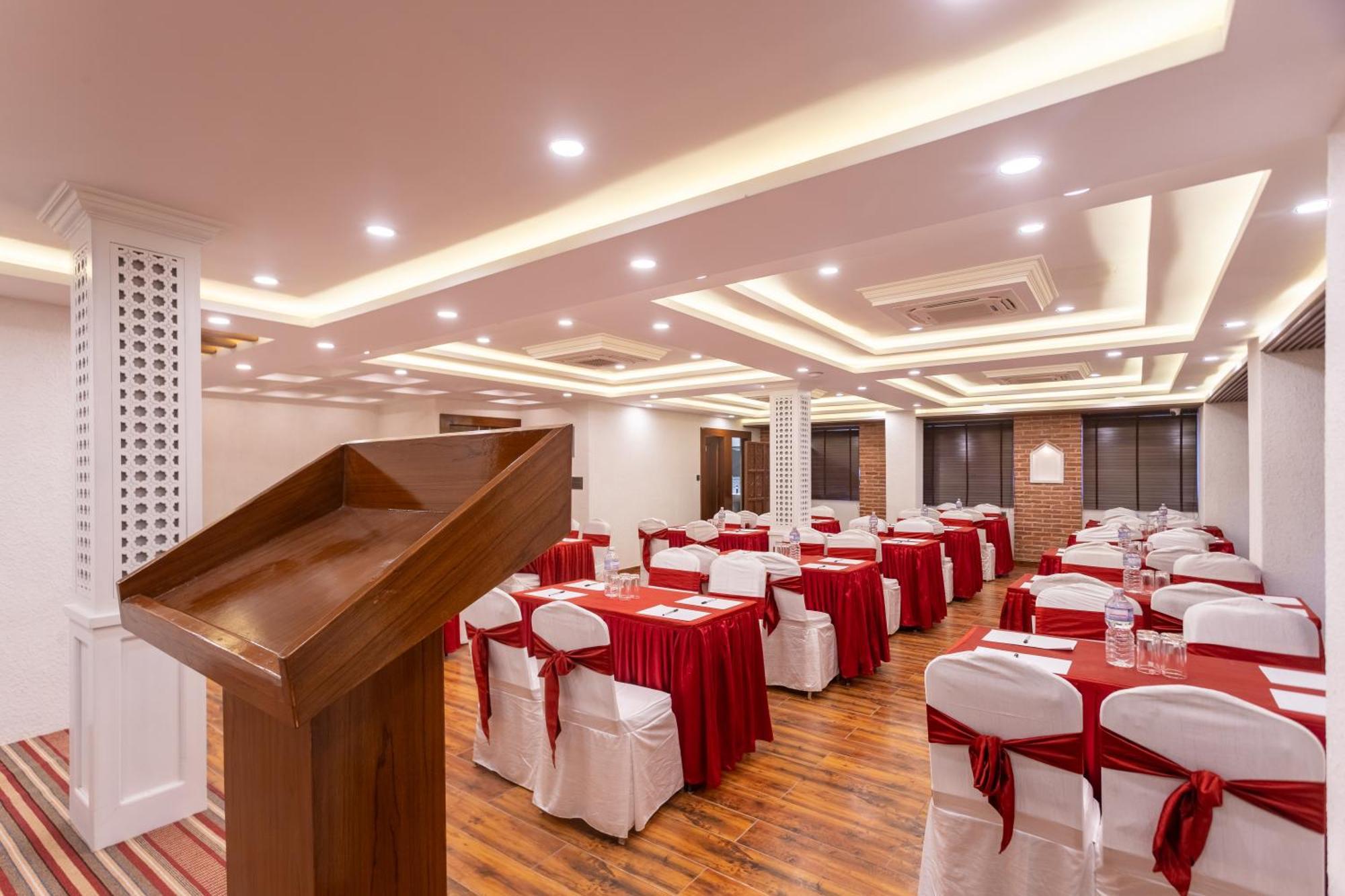 Hotel Amarawati Kathmandu Bagian luar foto