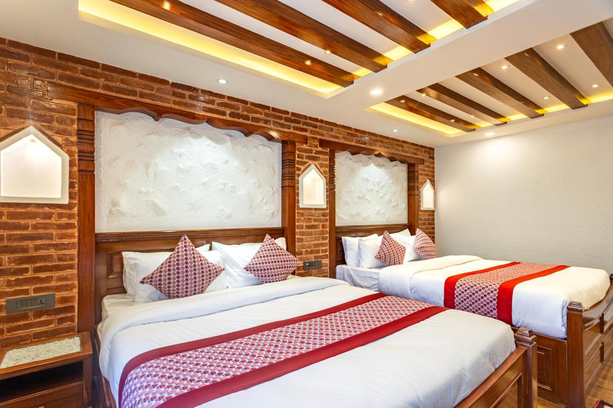 Hotel Amarawati Kathmandu Bagian luar foto
