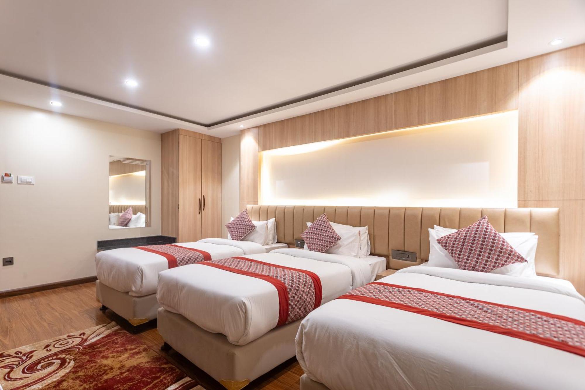 Hotel Amarawati Kathmandu Bagian luar foto